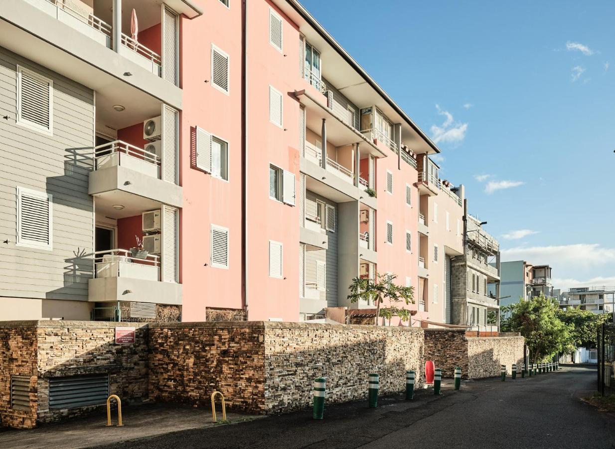 Appart'Eden : Vue Panoramique Sur Saint-Denis Sainte Clotilde Exterior photo